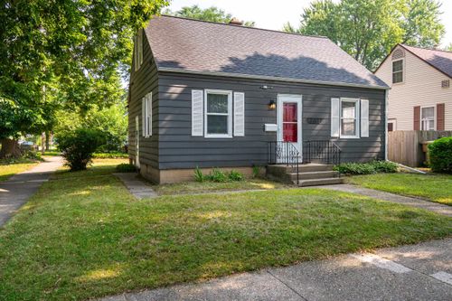 2702 Coolidge St, Madison, WI, 53704-4511 | Card Image