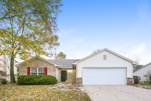 7403 Red Rock Rd, Indianapolis, IN, 46236-8565 | Card Image