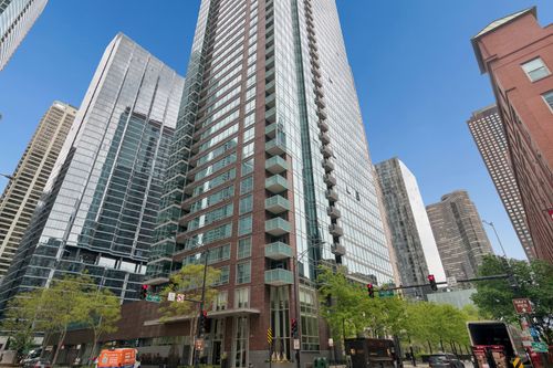 1705-505 N Mcclurg Ct, Chicago, IL, 60611-5387 | Card Image