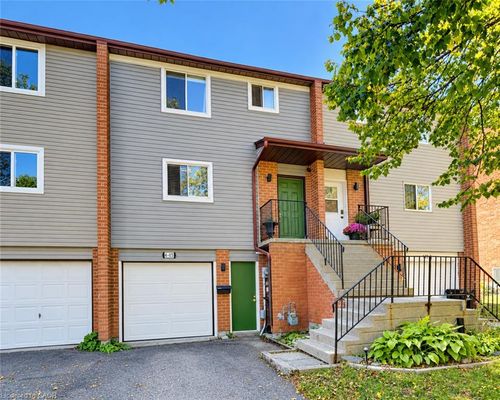 4-415 Bairstow Cres, Waterloo, ON, N2K2H7 | Card Image