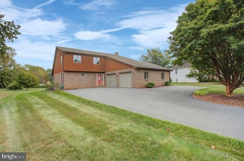 10050 Mccreary Rd, SHIPPENSBURG, PA, 17257-8530 | Card Image