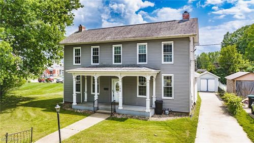 105 W 4 1/2 St, Williamstown, WV, 26187-1221 | Card Image