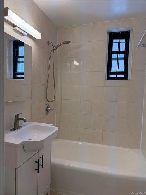 apt-2d-86-04 Grand Ave, Elmhurst, NY, 11373-4314 | Card Image