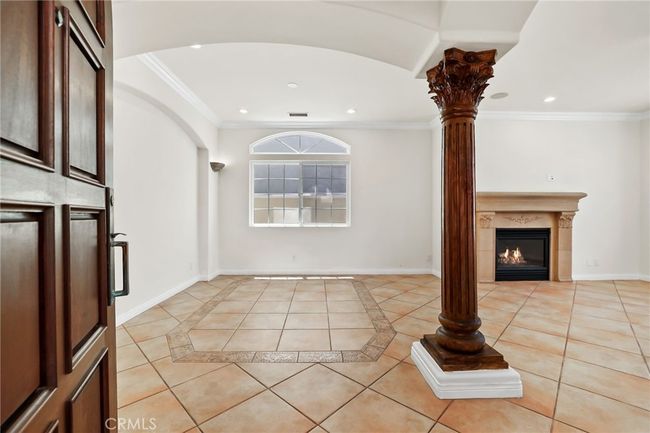326 6 Th St, House other with 4 bedrooms, 5 bathrooms and 2 parking in Huntington Beach CA | Image 8
