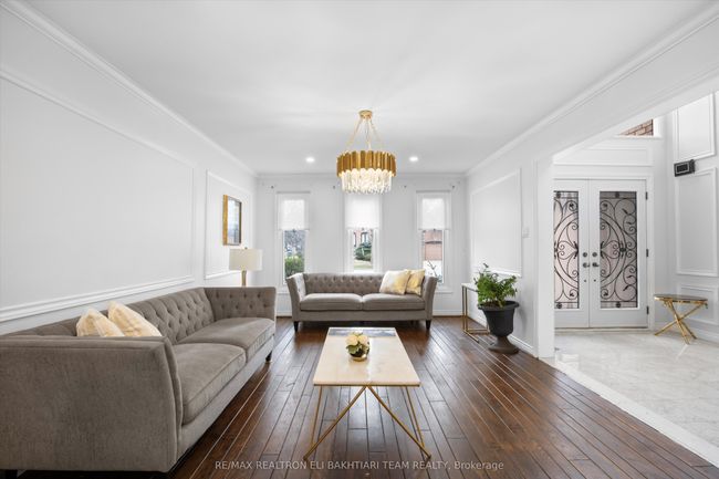 1 Bronte Rd, House other with 8 bedrooms, 6 bathrooms and 6 parking in Thornhill ON | Image 5