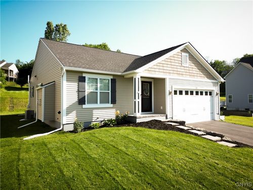 15 Village View Dr, Tully, NY, 13159-2404 | Card Image