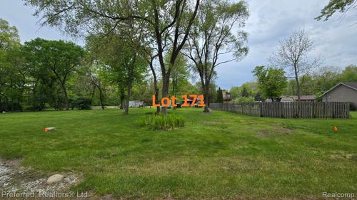 VL (Lot 171) Vinewood, Romulus, MI, 48174 | Card Image