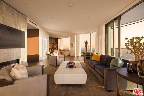 28a-211 W Elm Ct, Los Angeles, CA, 90067-1503 | Card Image
