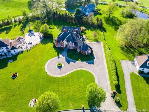 3 Bristol Dr, Middletown, NY, 10941-5205 | Card Image