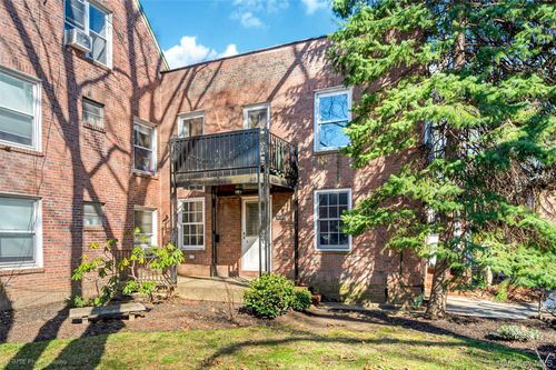 3955 44th St, Sunnyside, NY, 11104-2107 | Card Image