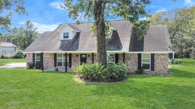 26622 Lori Lane, House other with 5 bedrooms, 2 bathrooms and null parking in Porter TX | Image 2