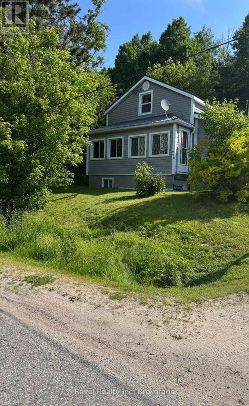 218 Railway St, Bonfield, ON, P0H1E0 | Card Image