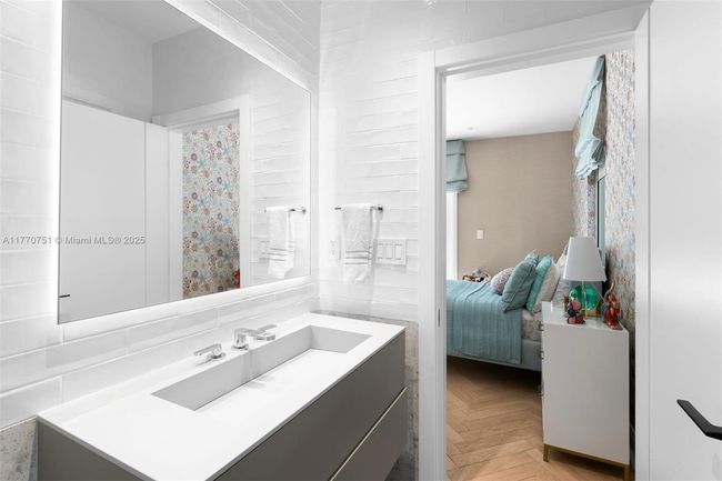5601 San Vicente St, House other with 4 bedrooms, 5 bathrooms and null parking in Coral Gables FL | Image 12
