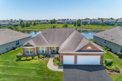 3737 Canton Cir, Mundelein, IL, 60060-6035 | Card Image