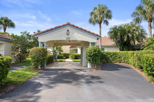 2252 Las Casitas Dr, Wellington, FL, 33414-5873 | Card Image