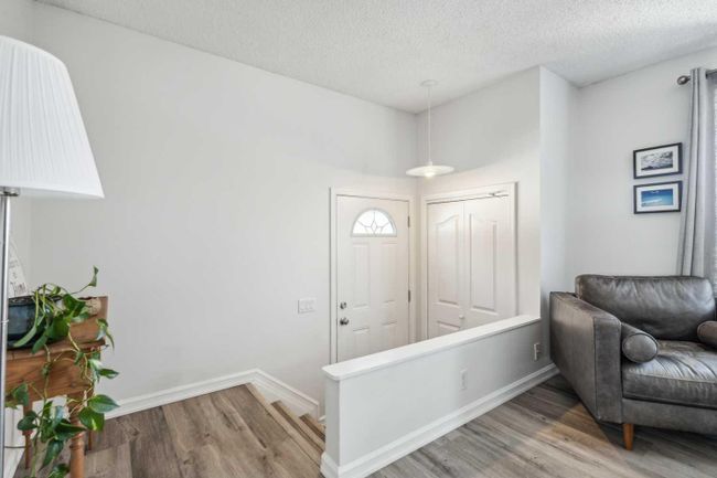 164 Maunsell Close Ne, Home with 2 bedrooms, 2 bathrooms and null parking in Calgary AB | Image 9