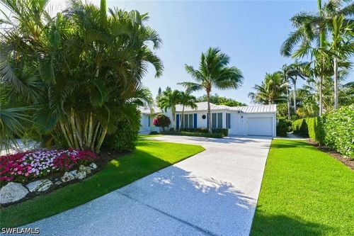92 10th Ave S, Naples, FL, 34102-6817 | Card Image