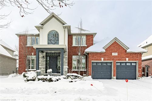 1989 Quarrier Rd, London, ON, N6G5L2 | Card Image