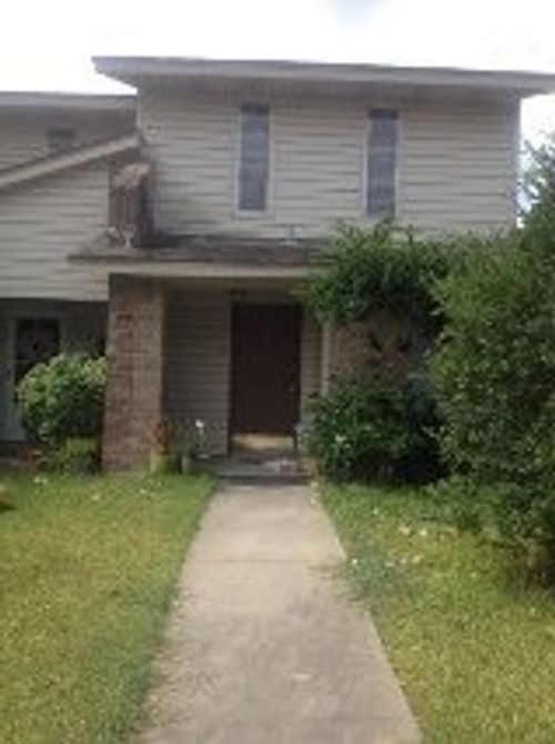 4221 Walnut Hills Dr, Corpus Christi, TX, 78413-2035 | Card Image