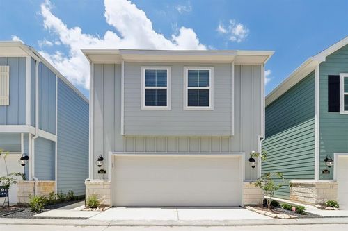587 Avisa Dr, Kemah, TX, 77565-2197 | Card Image