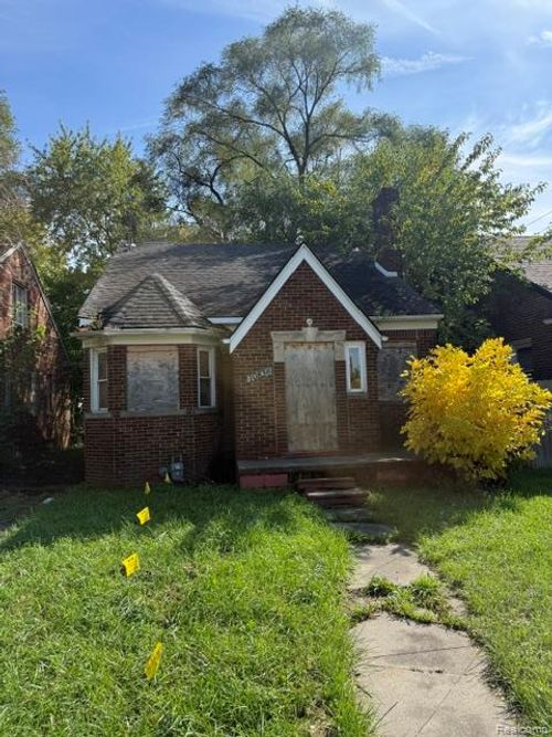 10834 Lakepointe St, Detroit, MI, 48224-1730 | Card Image
