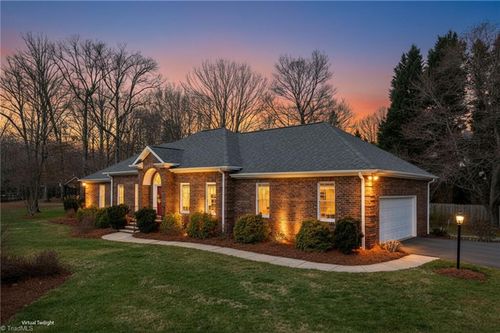 204 W Stonebury Ct, Reidsville, NC, 27320-6850 | Card Image