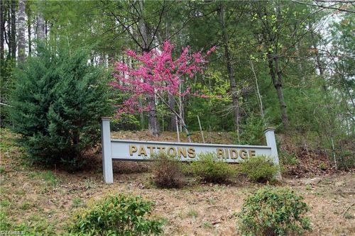 6 Laurel Road, Purlear, NC, 28665 | Card Image