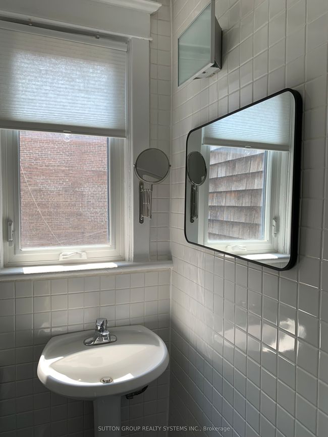 55 Browning Ave, House attached with 4 bedrooms, 1 bathrooms and null parking in Toronto ON | Image 15
