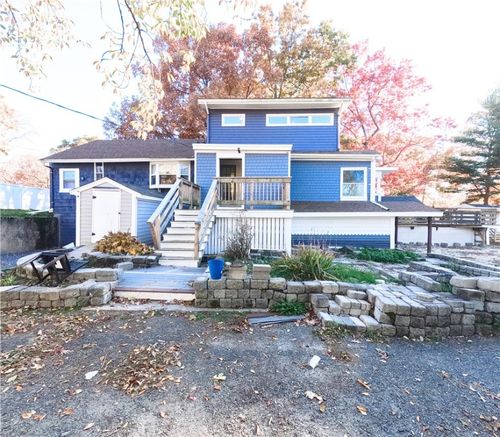 39 Louise St, Woonsocket, RI, 02895-6641 | Card Image