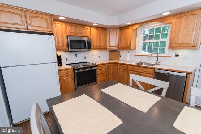 1825 Sharon Rd, House other with 3 bedrooms, 3 bathrooms and null parking in Meadowbrook PA | Image 25