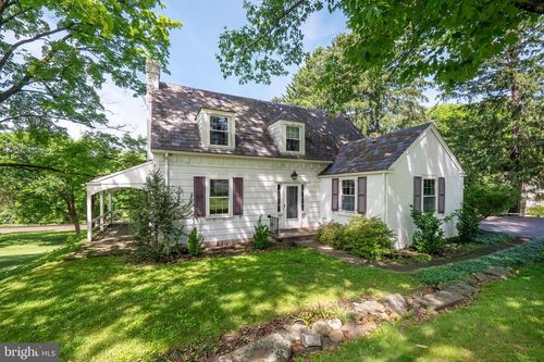 3135 Center Street, Bethlehem, PA, 18017 | Card Image