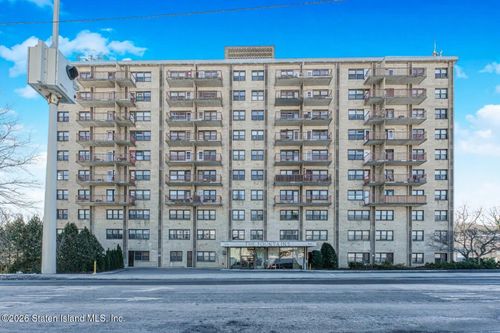 apt-8m-1000 Clove Rd, Staten Island, NY, 10301-3643 | Card Image