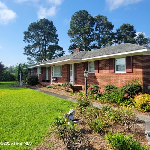 6185 Slocum Trl, Atkinson, NC, 28421-9339 | Card Image