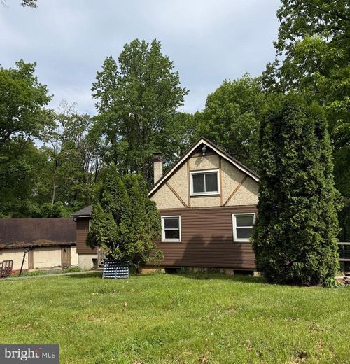 2295 Laurel Ridge Rd, NARVON, PA, 17555-9736 | Card Image