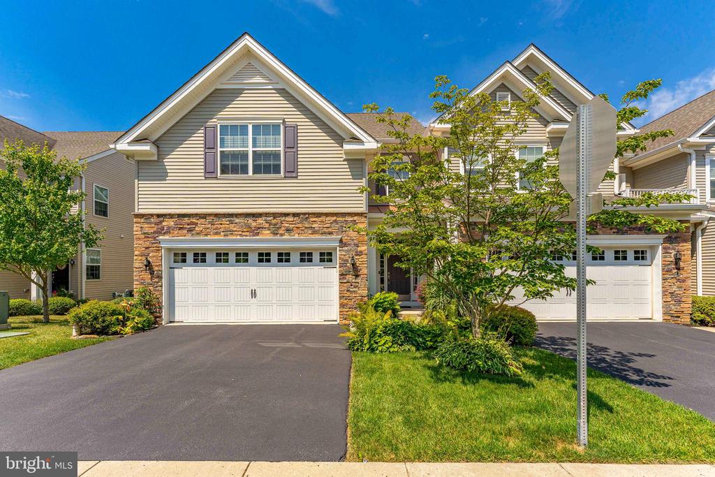 Clermont Dr, Newtown Square, PA 19073