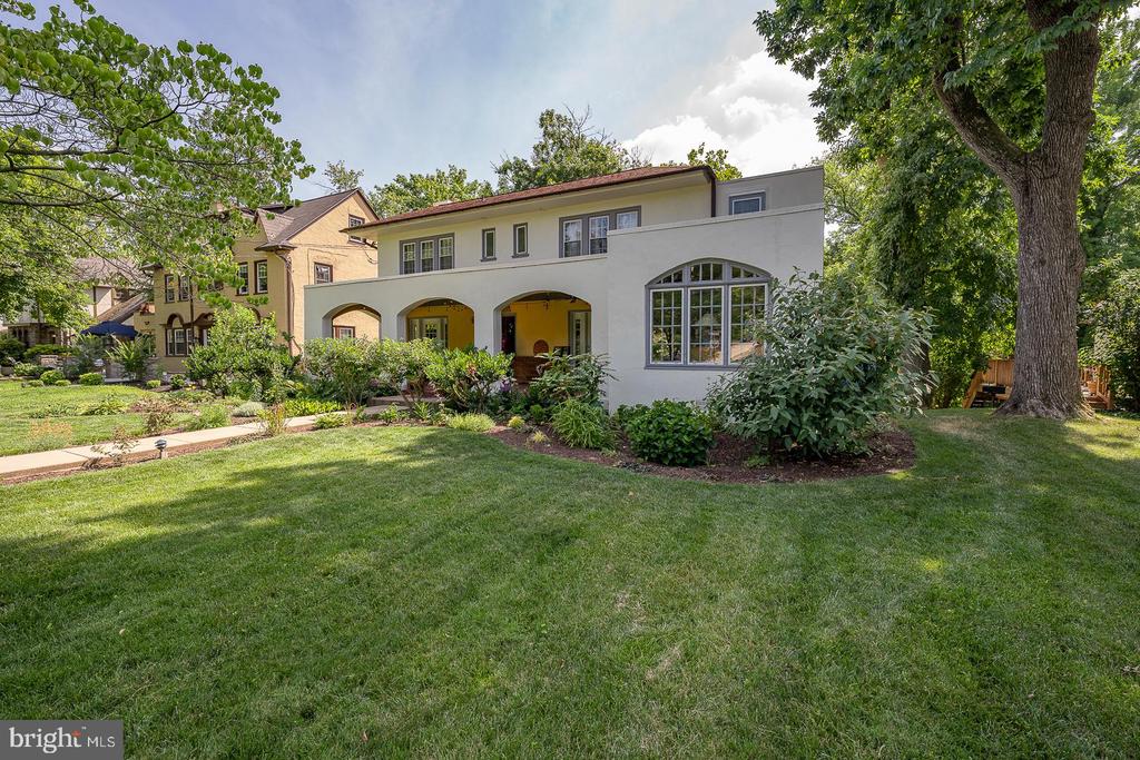 Shoemaker Rd, Elkins Park, PA 19027