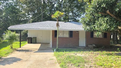 105 Ashford Cir, Hattiesburg, MS, 39401-7601 | Card Image
