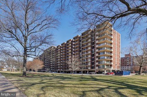 106-1300 Army Navy Dr, ARLINGTON, VA, 22202-2021 | Card Image