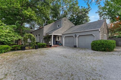 2773 E 28th St, Tulsa, OK, 74114-5616 | Card Image