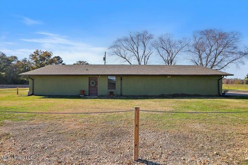 9081 Smith Station Rd, Edwards, MS, 39066 | Card Image