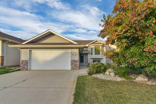 50 Langford Cres, Red Deer, AB, T4R2X1 | Card Image