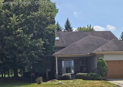 45113 Lindsey Dr, Van Buren Twp, MI, 48111-5340 | Card Image