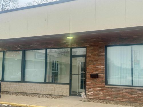 135a-115 Marion Blvd, Marion, IA, 52302-3135 | Card Image