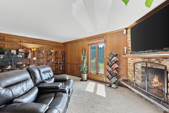 1813 Skyline Dr, House other with 4 bedrooms, 3 bathrooms and null parking in STOUGHTON WI | Image 33