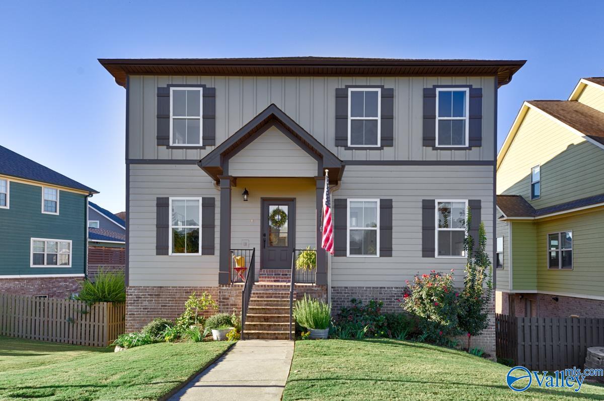 Midtowne Ln, Huntsville, AL 35806