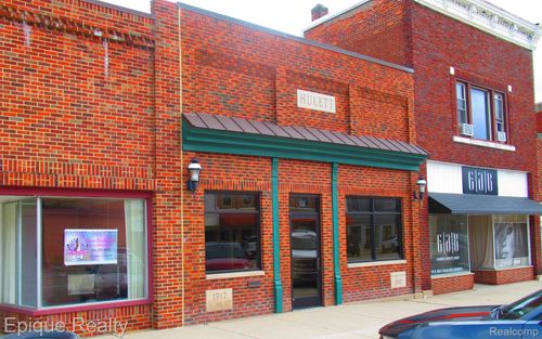 124 N Main St, Capac, MI, 48014-3142 | Card Image