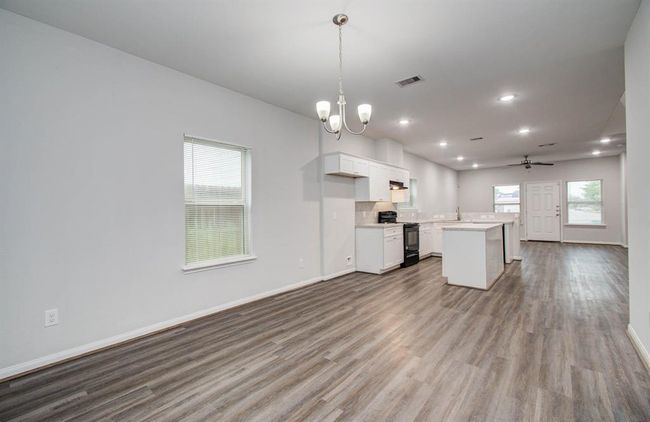 B - 8718 Scott St, Home with 6 bedrooms, 4 bathrooms and null parking in Houston TX | Image 37