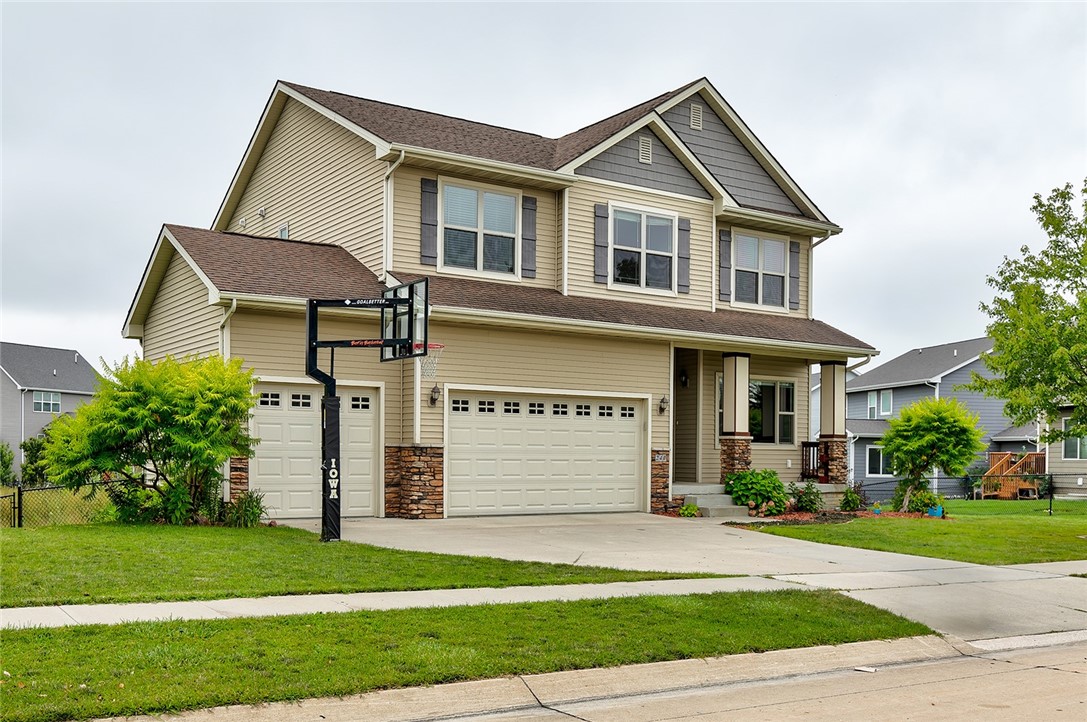 Emerson Ln, Waukee, IA 50263