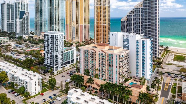 APT-508 - 17555 Atlantic Blvd, Condo with 3 bedrooms, 2 bathrooms and null parking in Sunny Isles Beach FL | Image 47