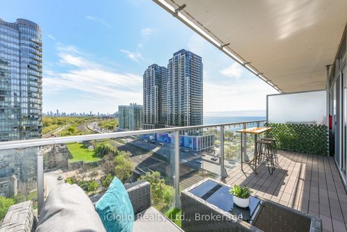 1303-103 The Queensway N/A, Toronto, ON, M6S5B3 | Card Image